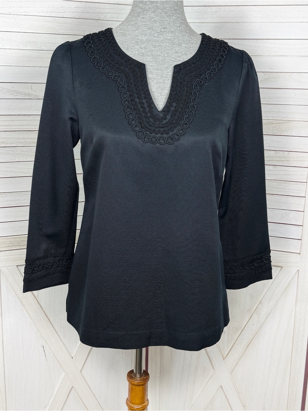 Vineyard Vines Ribbon Detail Split Neck Tunic Top Blouse Black 2 Cotton Silk